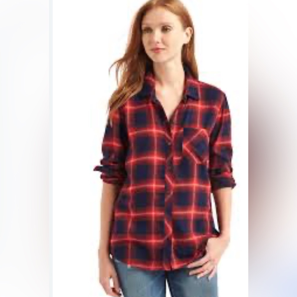 Gap ⚜️♥️⚜️ soft plaid boyfriend shirt size XS